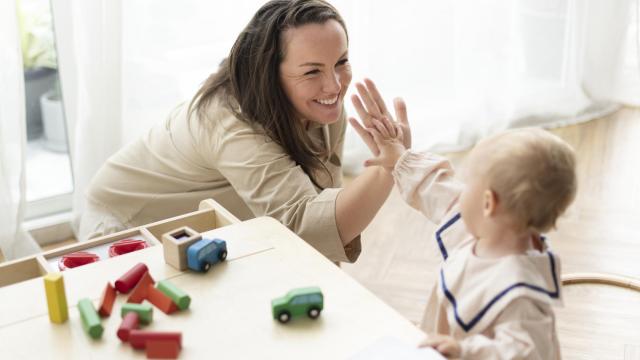 Bild zum Projekt Kompetente Erwachsene für Kinder unter drei