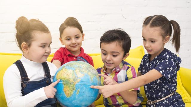 Logo zum Asylbewerber- und Flüchtlingskinder in Kindertageseinrichtungen in Bayern
